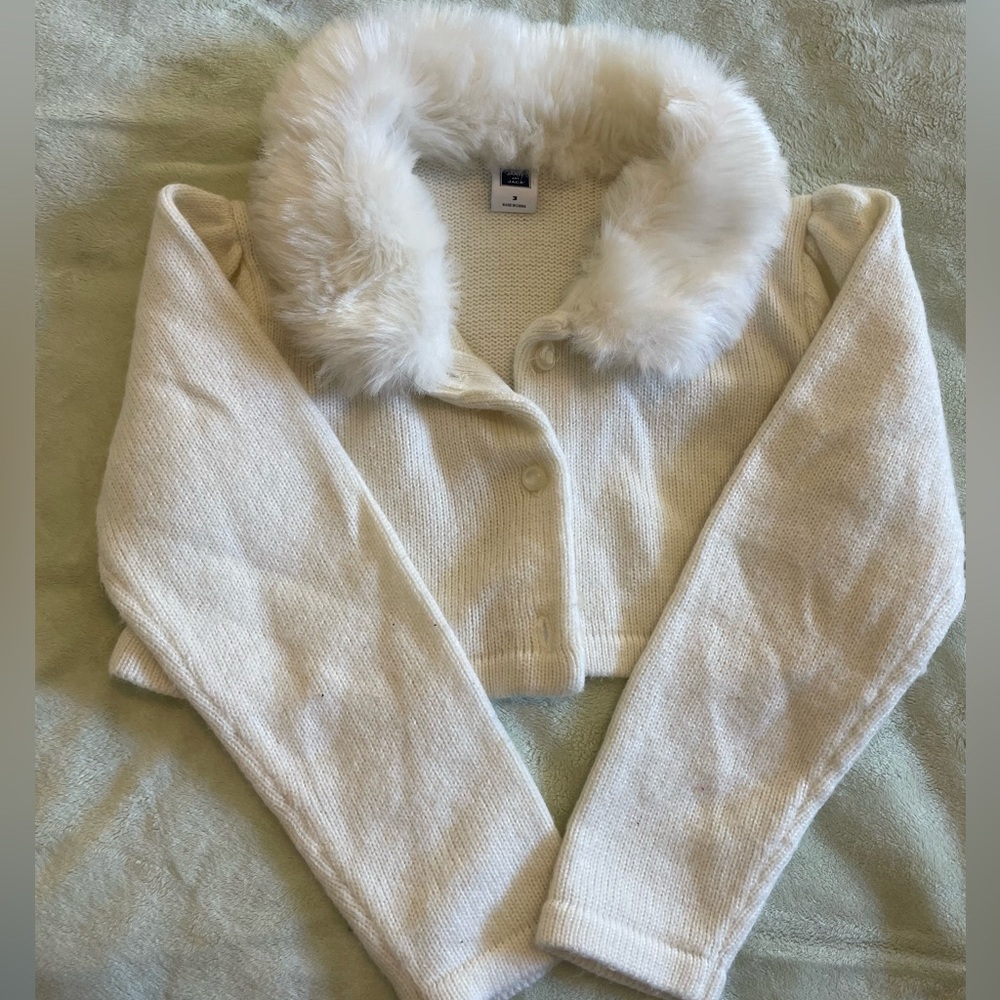 Beautiful Fur Trimmed Shrug 3T